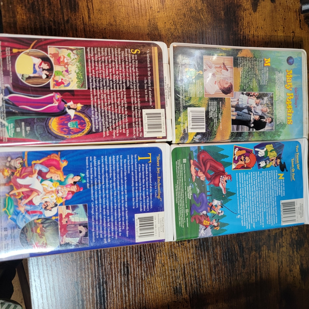 Disney VHS Classics Lot — Mary Poppins, Goofy Movie, Snow White, Cinderella - Picture 2 of 4